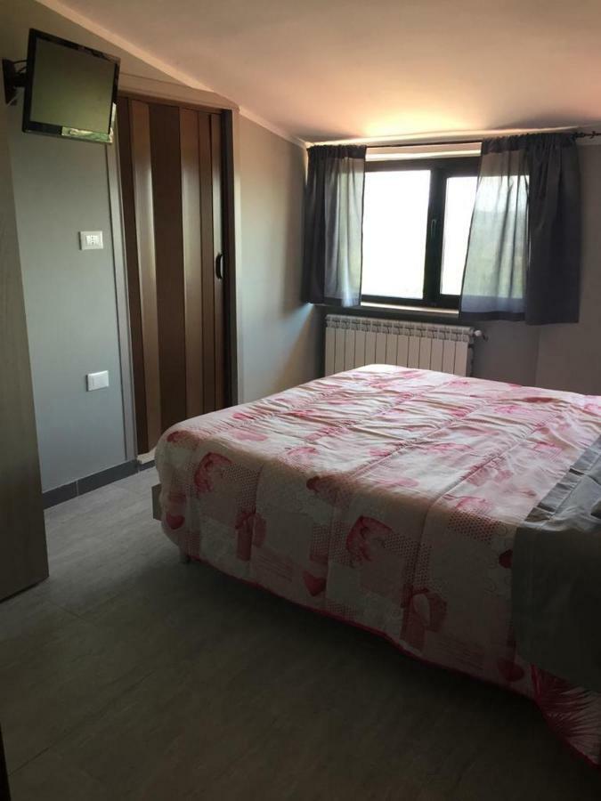 Albergo "Da Gigi" Селано Экстерьер фото