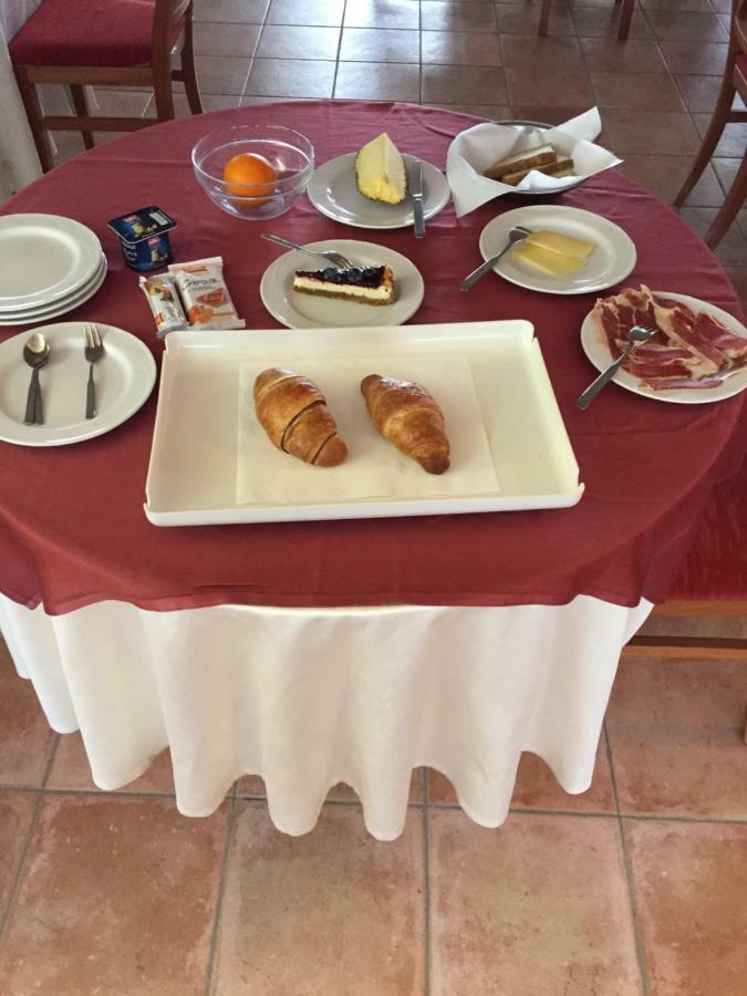 Albergo "Da Gigi" Селано Экстерьер фото