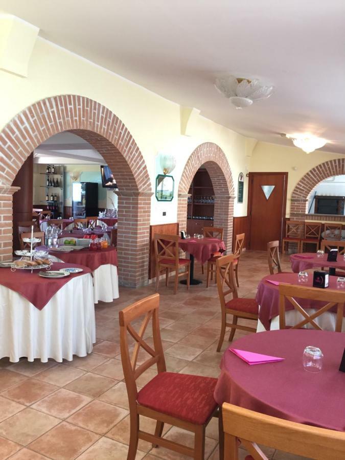 Albergo "Da Gigi" Селано Экстерьер фото